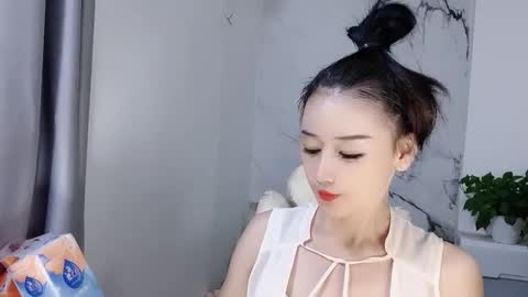 happysweety1688 online show from September 30, 4:06 am