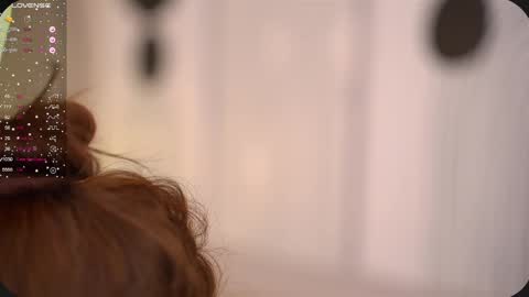 Snapshot of happyvivy chatting on March 10, 8:15 am Vivy online show from March 10, 8:15 am