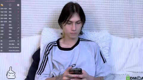 Mark online show from September 30, 4:17 am