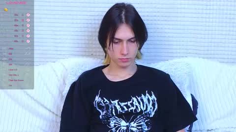 Mark online show from October 3, 4:04 pm