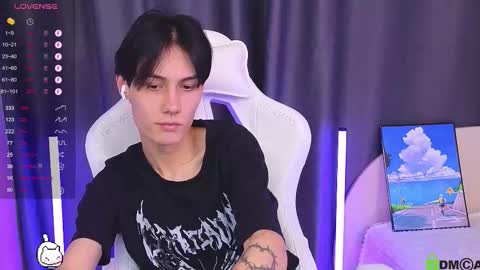 Mark online show from November 5, 11:05 pm