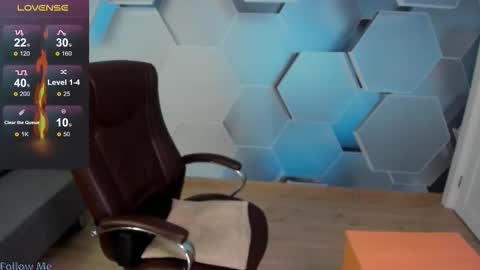 Steve online show from November 28, 8:17 am