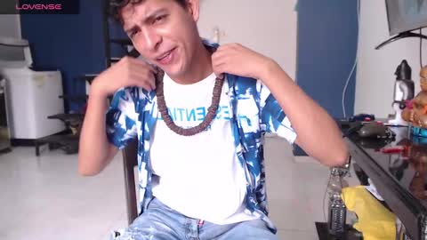 Andres Dean online show from December 30, 3:46 pm