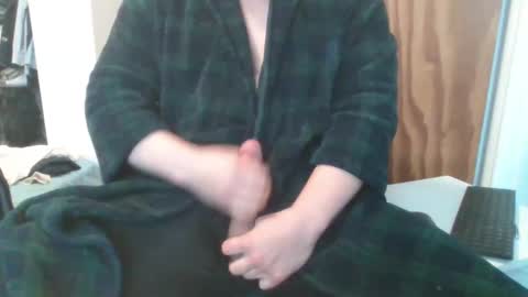 Snapshot of hardtimes888346 chatting on December 18, 4:06 pm hardtimes888346 online show from December 18, 4:06 pm