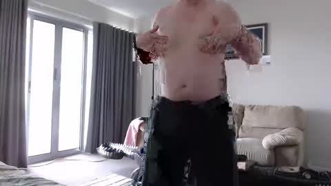 hardyes_indeed online show from October 23, 2:11 am