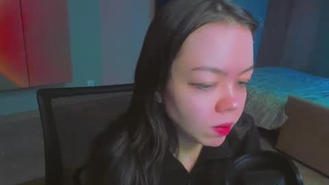 Snapshot of haribo_asmr chatting on December 31, 10:15 am Miss Hari online show from December 31, 10:15 am