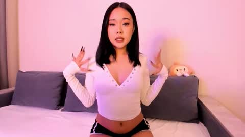 Maya online show from November 8, 1:11 pm