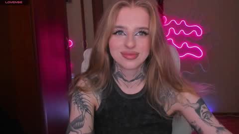 Julia online show from December 20, 5:57 am