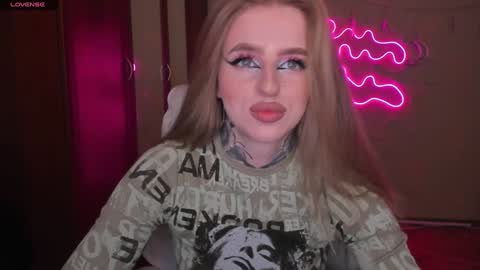 Julia online show from January 24, 5:42 am