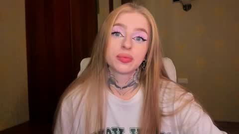 Julia online show from September 25, 5:44 am