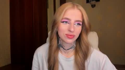 Julia online show from September 26, 5:44 am