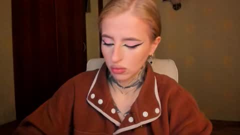 Julia online show from October 5, 5:39 am