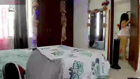 Snapshot of harleynapier chatting on December 29, 3:57 pm Natii online show from December 29, 3:57 pm