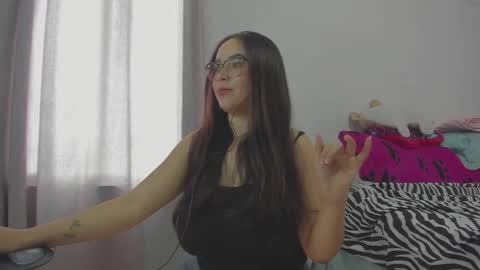 Snapshot of harleynapier chatting on October 8, 8:17 pm Natii online show from October 8, 8:17 pm