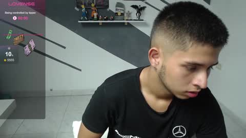 Snapshot of harold_18_ chatting on December 13, 10:13 pm harold_18_ online show from December 13, 10:13 pm