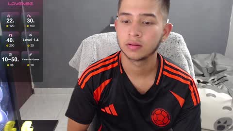 Snapshot of harold_18_ chatting on January 28, 5:35 pm harold_18_ online show from January 28, 5:35 pm