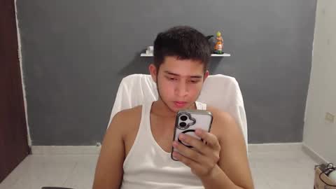 Snapshot of harold_18_ chatting on February 21, 6:48 pm harold_18_ online show from February 21, 6:48 pm