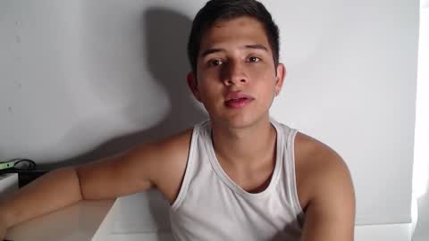 Snapshot of harold_18_ chatting on November 13, 7:46 pm harold_18_ online show from November 13, 7:46 pm