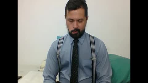 Snapshot of harry_goldenmillerx10fun chatting on January 15, 7:12 pm Harry online show from January 15, 7:12 pm