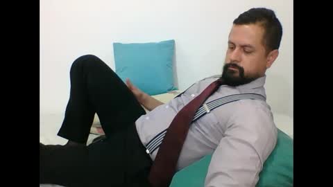 Snapshot of harry_goldenmillerx10fun chatting on March 12, 9:03 pm Harry online show from March 12, 9:03 pm