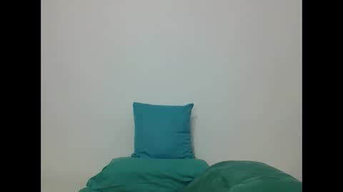 Snapshot of harry_goldenmillerx10fun chatting on September 26, 10:14 pm Harry online show from September 26, 10:14 pm