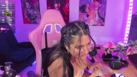 Snapshot of haruu2 chatting on January 25, 10:50 pm karen online show from January 25, 10:50 pm