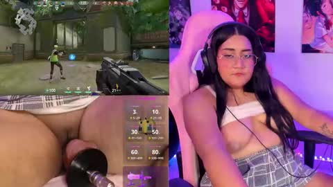 Snapshot of haruu2 chatting on February 21, 12:27 am karen online show from February 21, 12:27 am