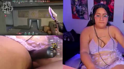 Snapshot of haruu2 chatting on October 24, 12:41 am karen online show from October 24, 12:41 am