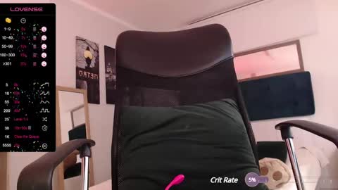 Nicole online show from December 18, 7:04 am