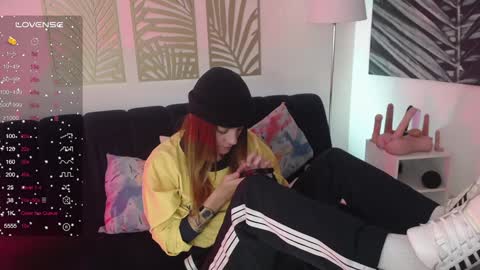 Nicole online show from January 18, 4:04 am