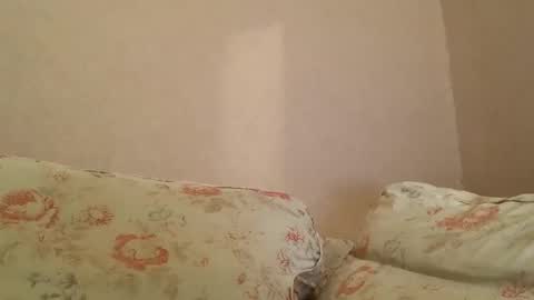 dee online show from March 1, 5:20 am