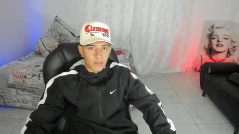 Hayen Boy online show from October 10, 1:21 pm