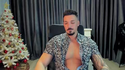 Snapshot of haydenspears chatting on December 13, 1:01 pm HaydenSpears online show from December 13, 1:01 pm