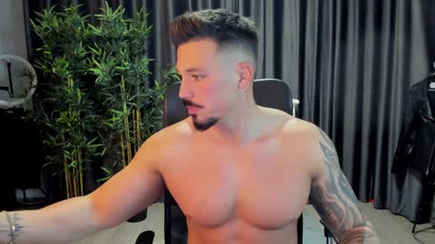 Snapshot of haydenspears chatting on January 3, 3:44 pm HaydenSpears online show from January 3, 3:44 pm