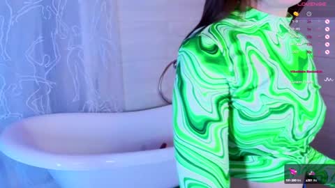 Hayle online show from December 16, 8:09 am