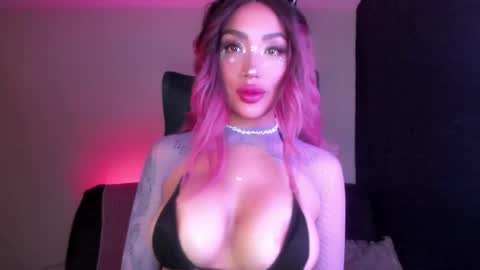 Marie online show from October 16, 3:35 pm