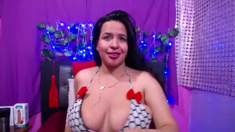 hazel online show from January 7, 1:06 am