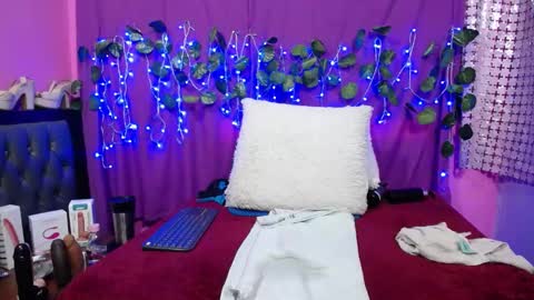 hazel online show from February 3, 10:11 pm