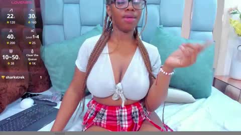 hazel_lanee online show from November 10, 12:09 am