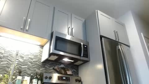 Snapshot of hazel_skye chatting on January 4, 6:30 pm Hazel online show from January 4, 6:30 pm