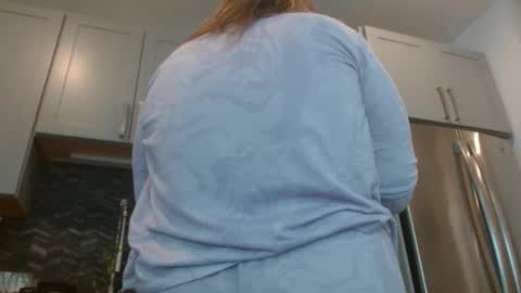 Snapshot of hazel_skye chatting on January 5, 6:35 pm Hazel online show from January 5, 6:35 pm