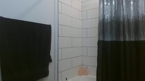 Snapshot of hazel_skye chatting on January 6, 8:18 pm Hazel online show from January 6, 8:18 pm