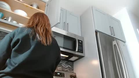 Snapshot of hazel_skye chatting on January 27, 6:52 pm Hazel online show from January 27, 6:52 pm