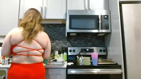 Snapshot of hazel_skye chatting on February 11, 1:51 pm Hazel online show from February 11, 1:51 pm