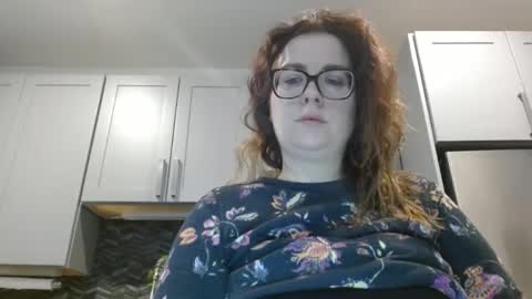 Snapshot of hazel_skye chatting on February 22, 1:02 pm Hazel online show from February 22, 1:02 pm