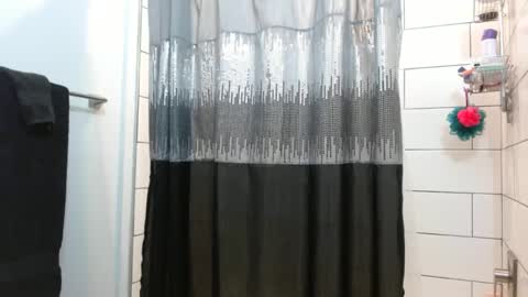 Snapshot of hazel_skye chatting on March 3, 4:24 pm Hazel online show from March 3, 4:24 pm