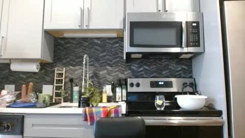 Snapshot of hazel_skye chatting on March 7, 4:11 pm Hazel online show from March 7, 4:11 pm