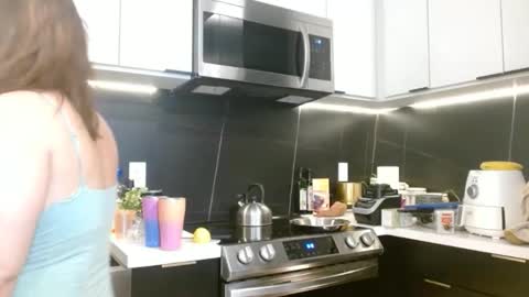 Snapshot of hazel_skye chatting on October 18, 2:18 pm Hazel online show from October 18, 2:18 pm