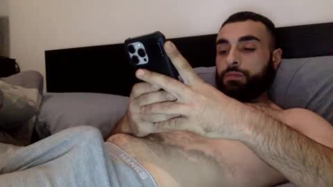 Snapshot of hbabian chatting on December 1, 8:41 am hbabian online show from December 1, 8:41 am