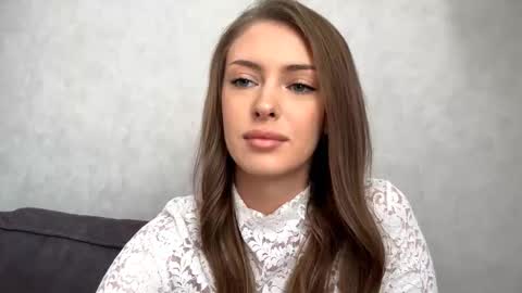 Snapshot of heart_petal chatting on October 17, 10:40 am Mona online show from October 17, 10:40 am